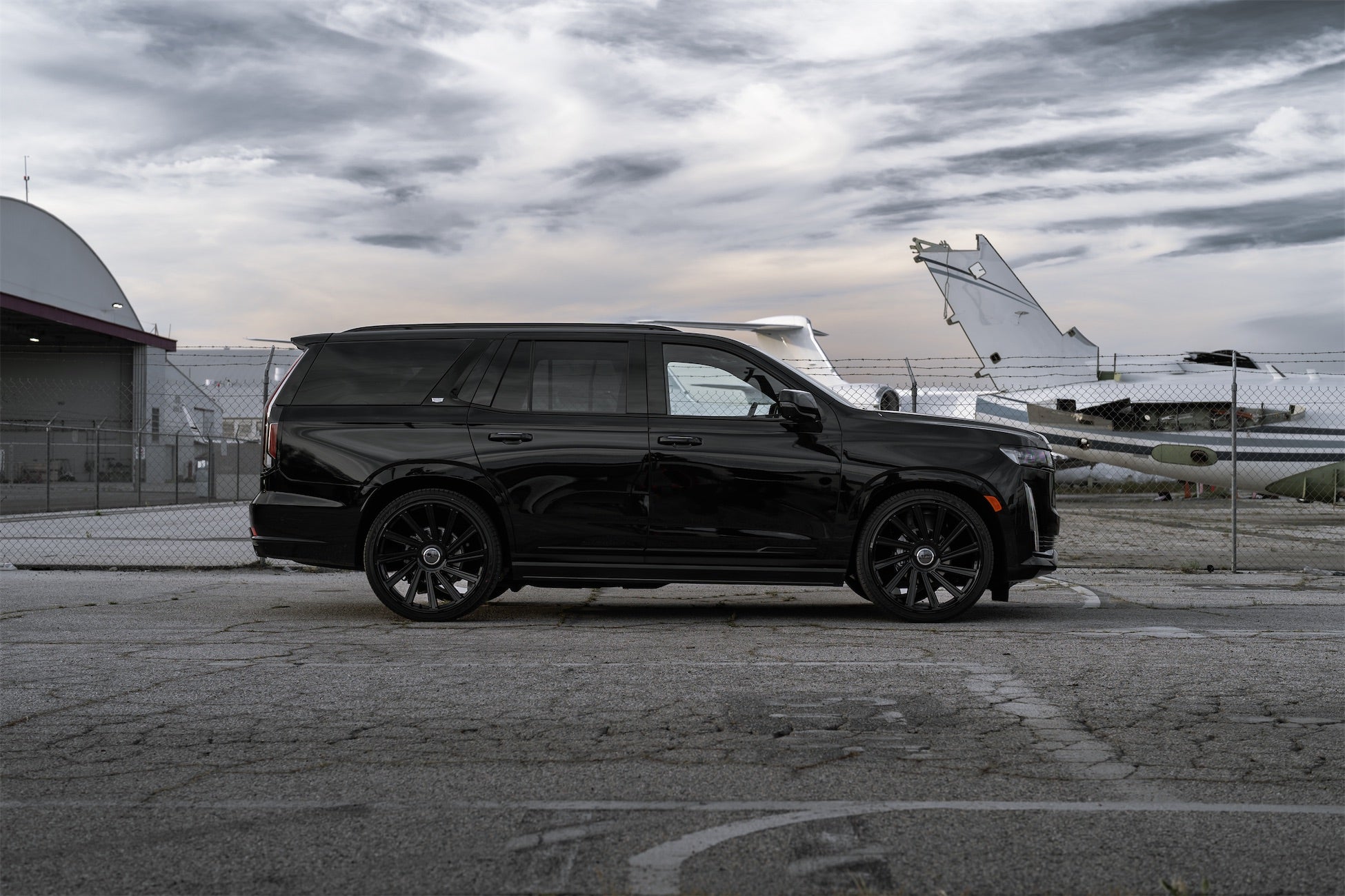 Blaque Diamond BD-40 Gloss Black