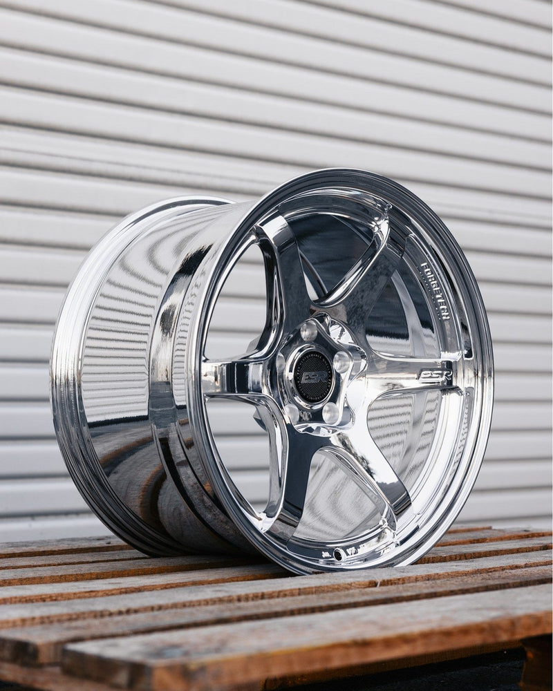 ESR AP6 Chrome Wheels: Classic Mesh Design with a Modern Mirror Finish