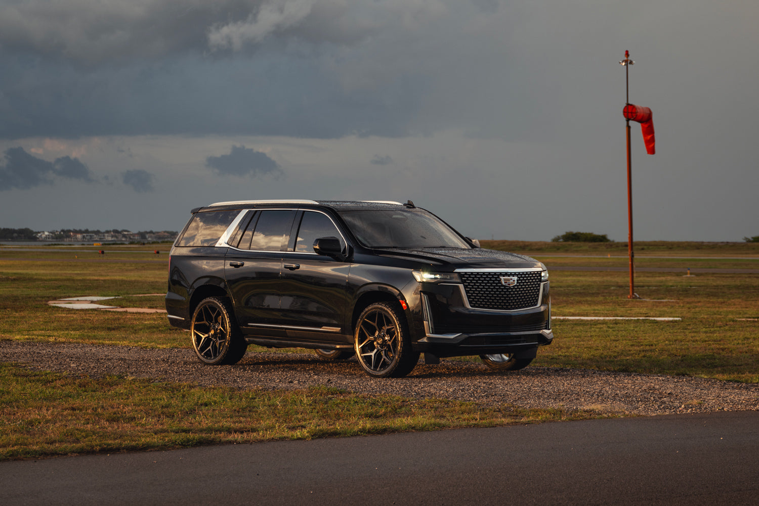 Cadillac Escalade with 4Play 4P06 wheels in Brushed Black