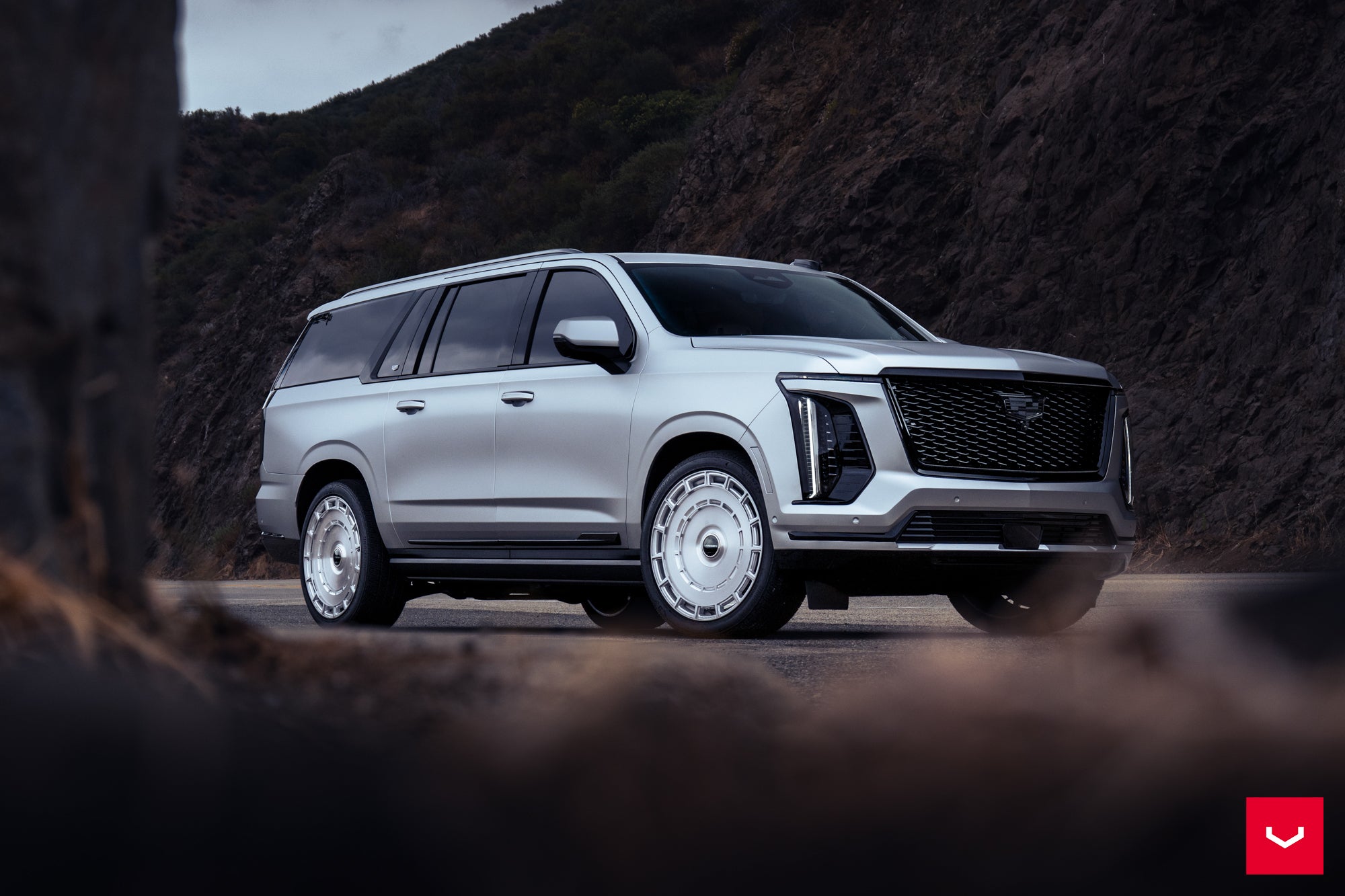 Cadillac Escalade with Vossen HF-9 wheels in Silver Brushed