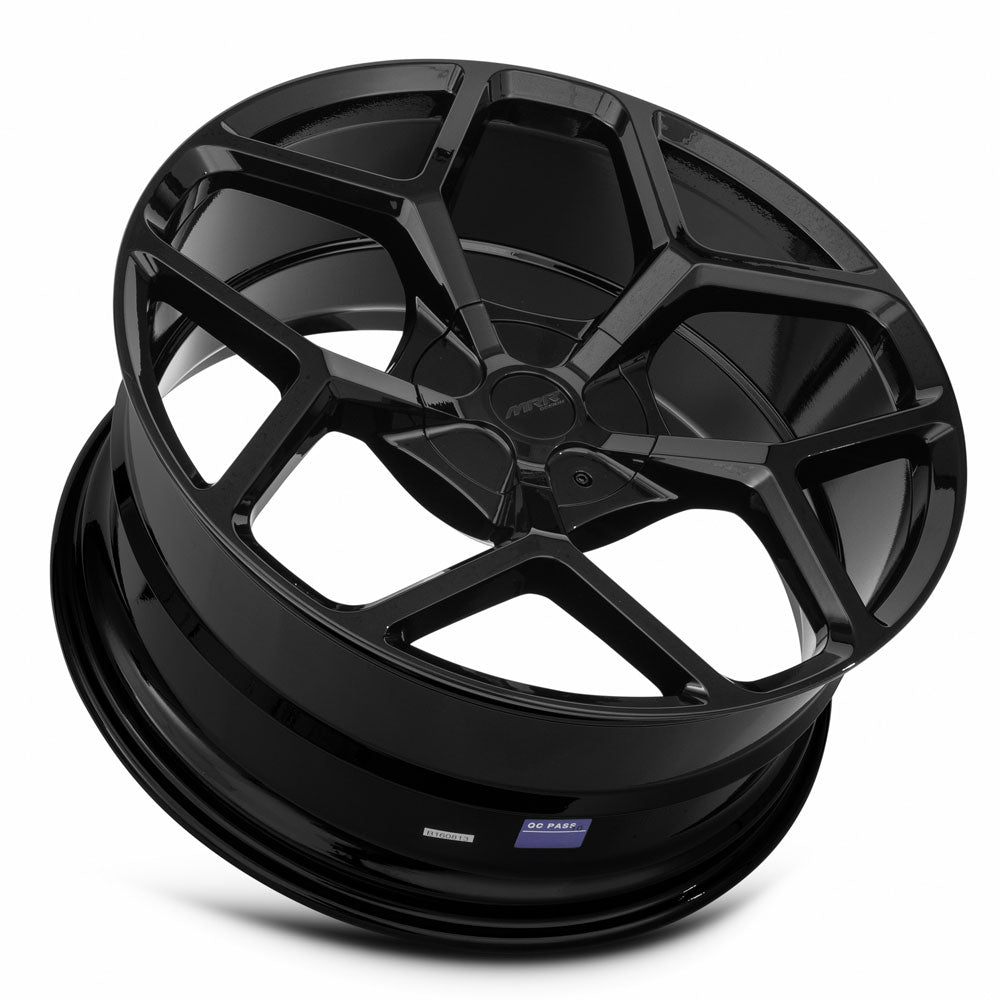 MRR T228 Gloss Black wheel — lip and spoke detail