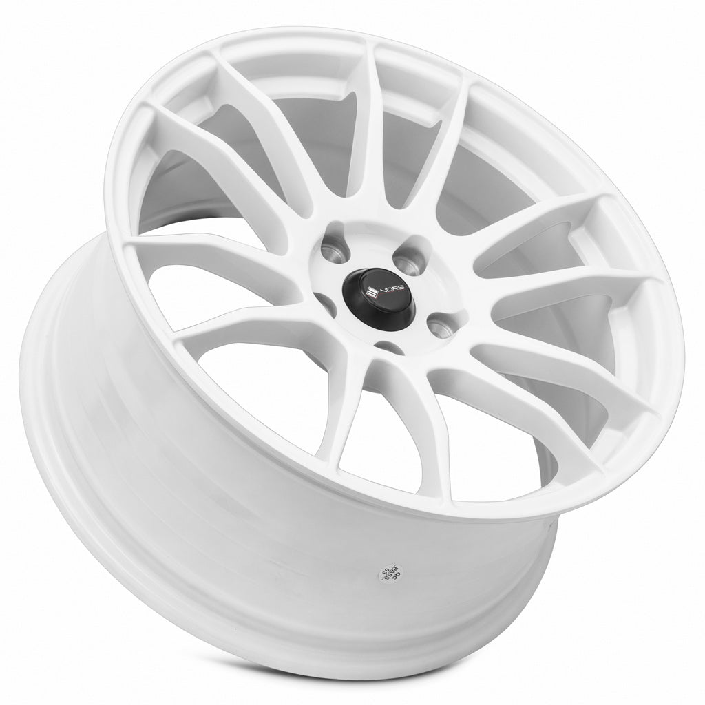 Vors TR10 White wheel — lip and spoke detail