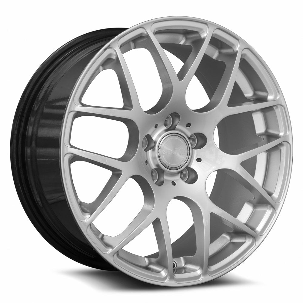 MRR UO2 Hyper Silver wheel — front face view