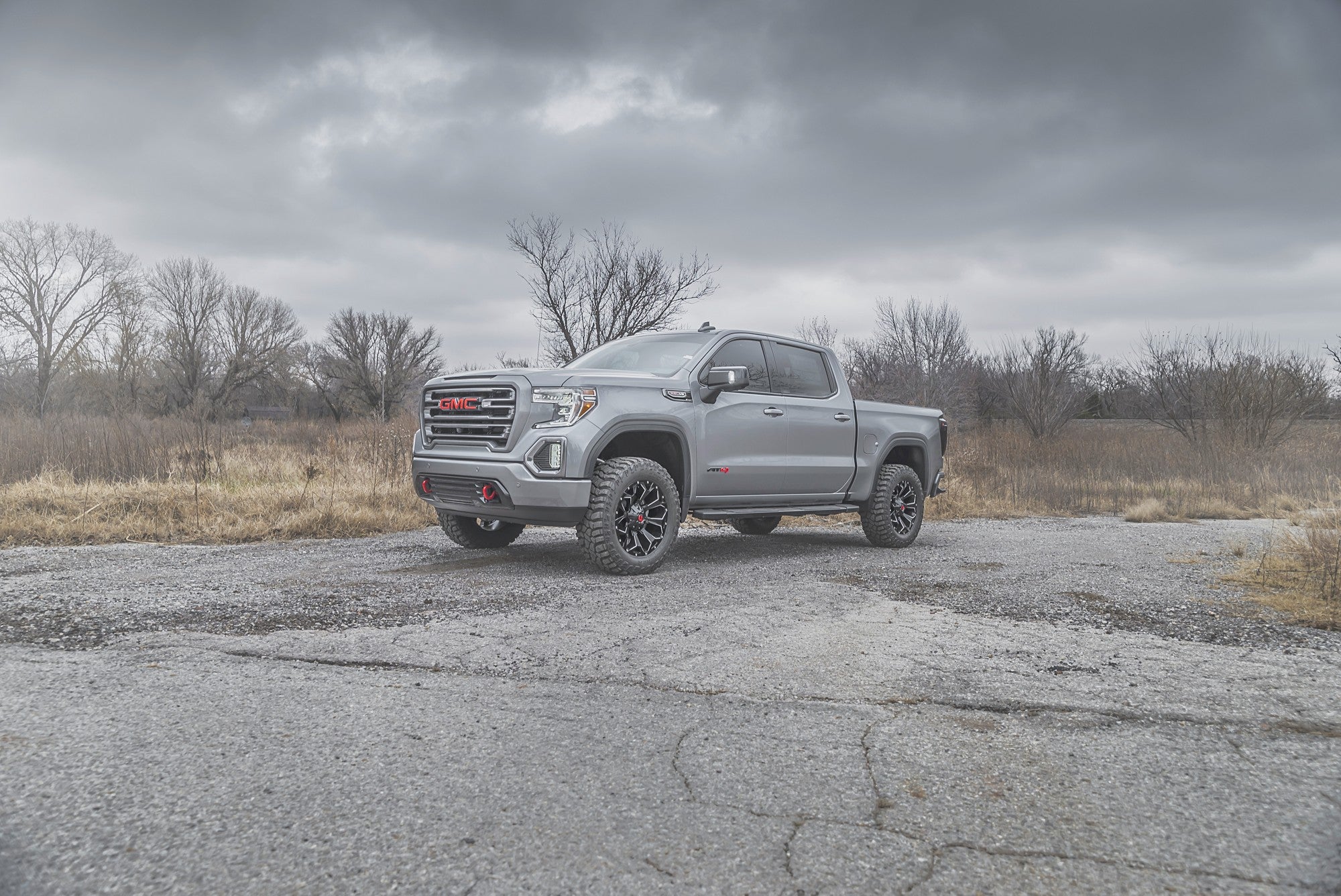 2020 GMC Sierra with Fuel Off-Road Assault wheels in Matte Black Milled