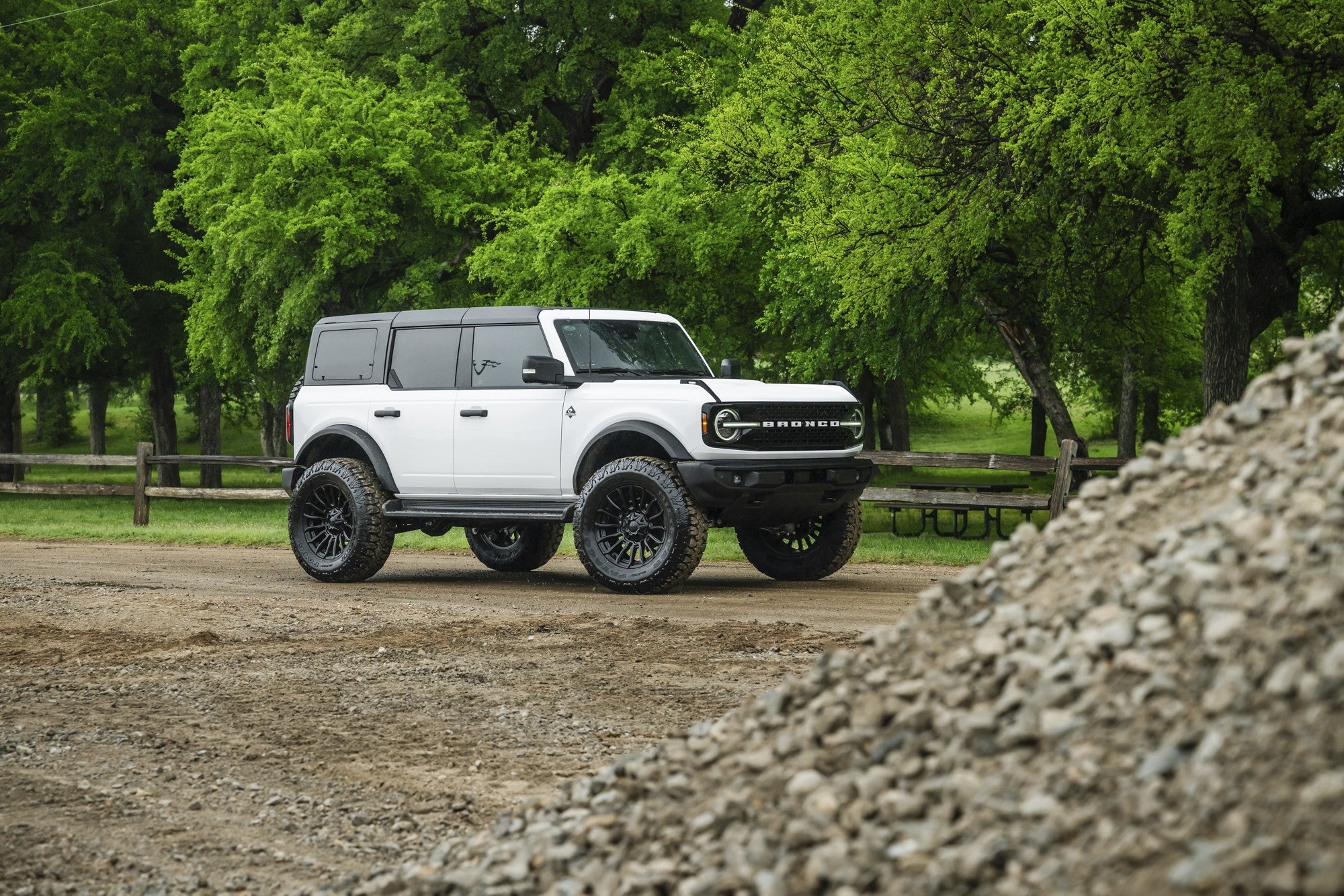 2024 Ford Bronco with Fuel Off-Road Blade wheels in Matte Black