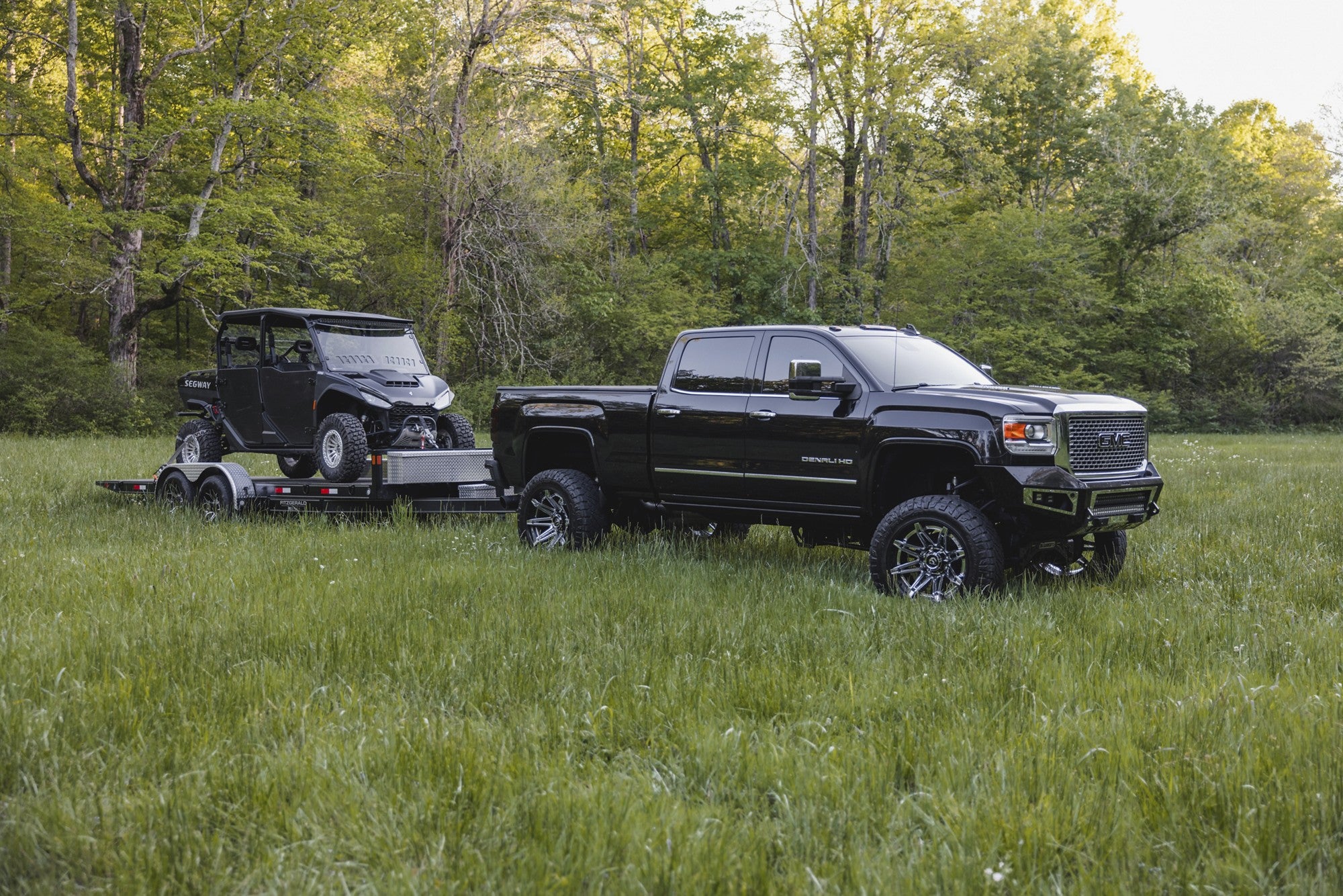 2015 GMC 2500 Denali with Fuel Off-Road Brawl wheels in Chrome w/ Gloss Black Lip