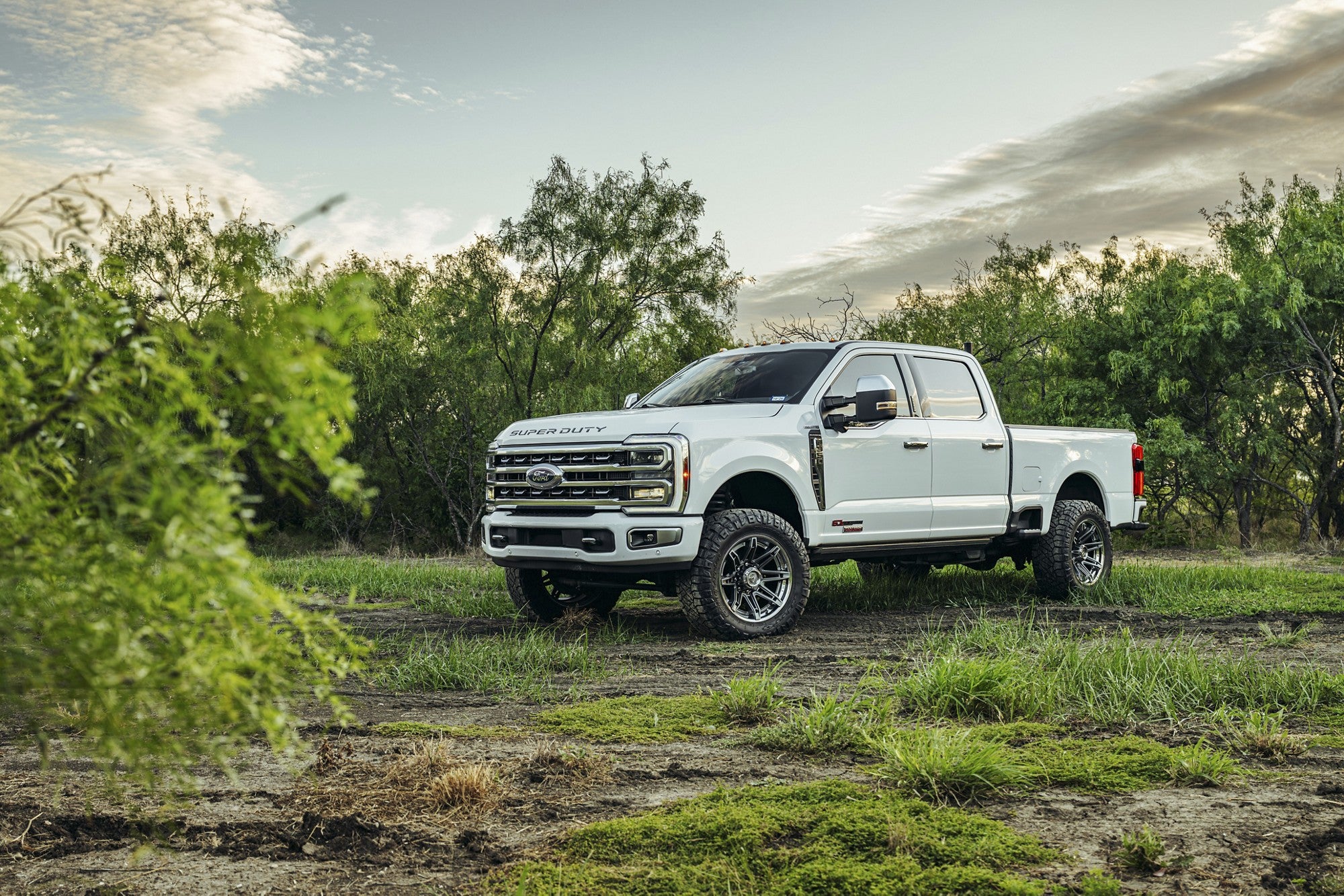 2024 Ford F350 with Fuel Off-Road Brawl wheels in Platinum w/ Chrome Lip