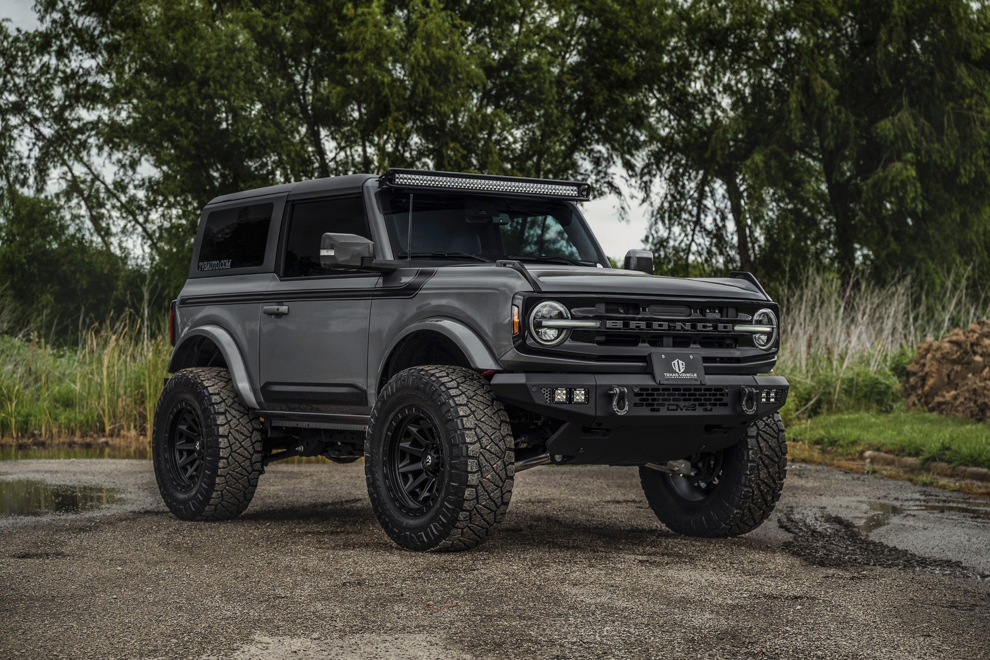 2022 Ford Bronco with Fuel Off-Road Covert wheels in Matte Black