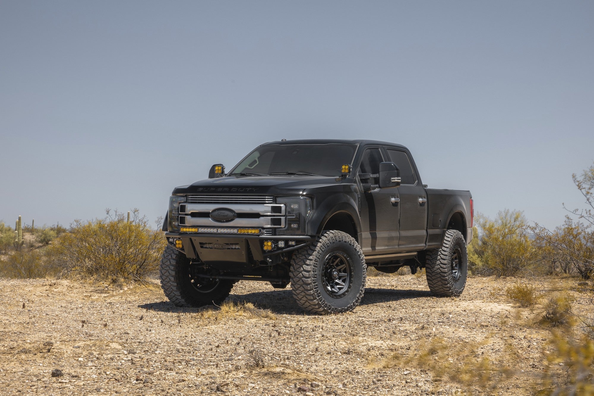 2018 Ford F250 with Fuel Off-Road Covert wheels in Matte Gunmetal Black Bead Ring