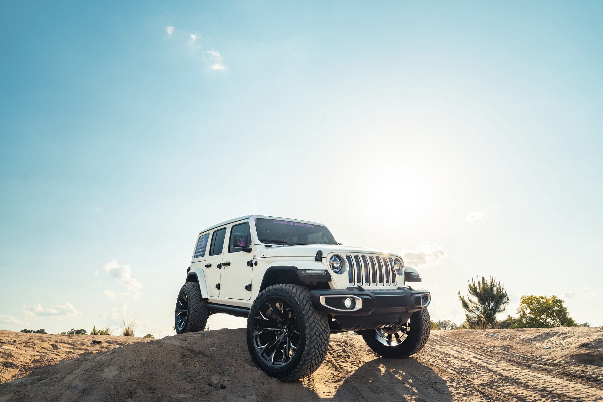 2021 Jeep Wrangler with Fuel Off-Road Flame wheels in Gloss Black Milled