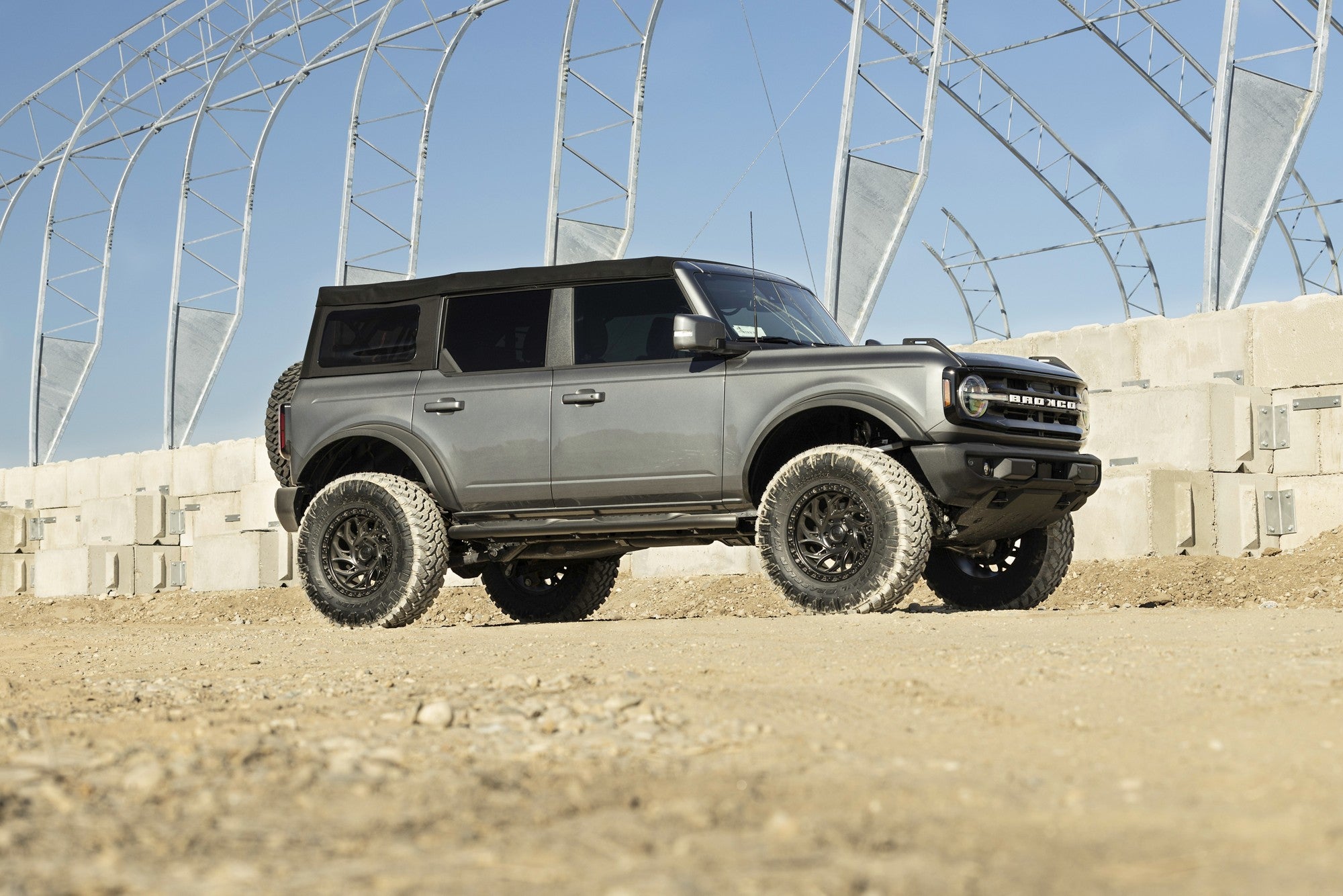 2022 Ford Bronco with Fuel Off-Road Runner or wheels in Blackout