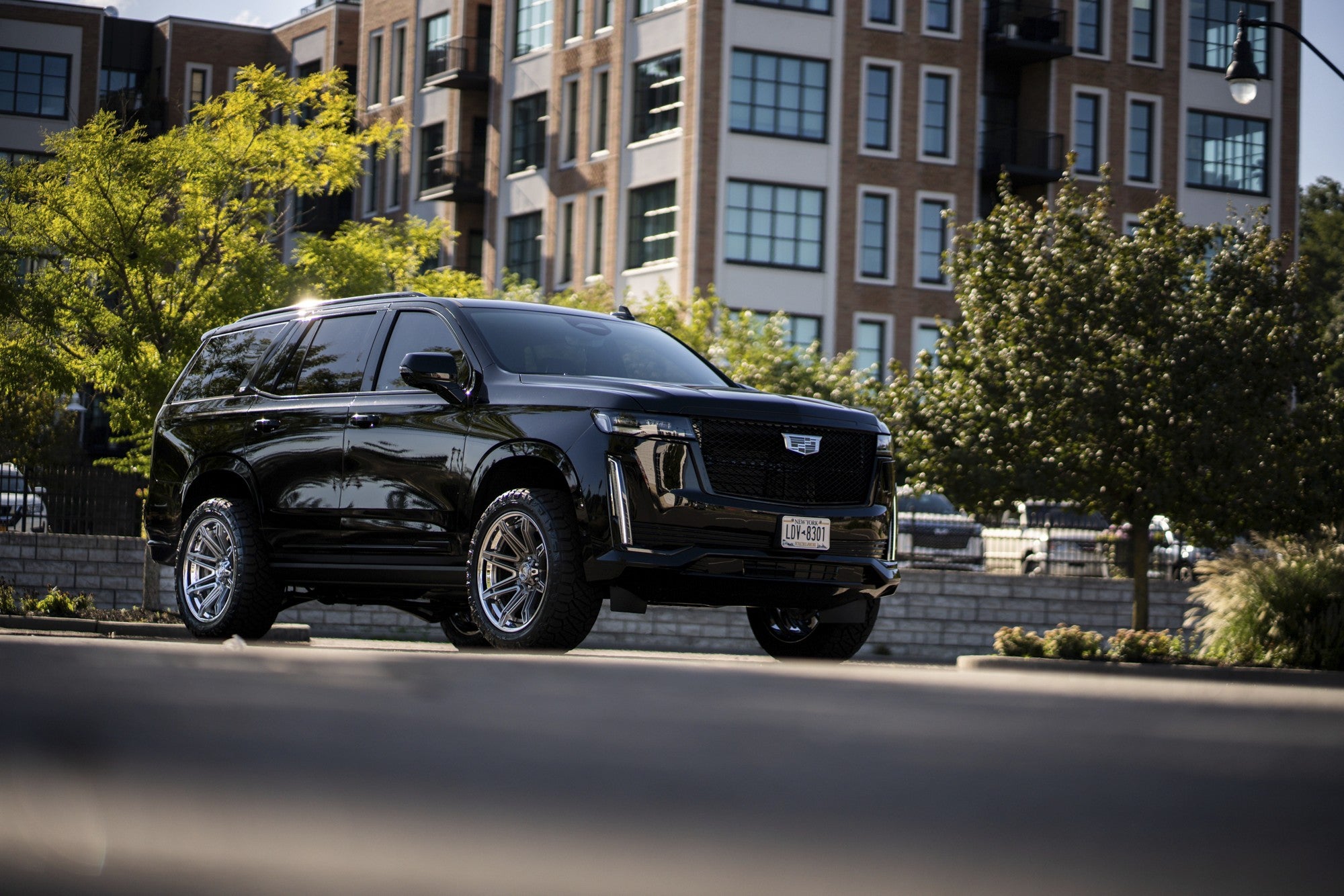 2021 Cadillac Escalade with Fuel Off-Road Brawl wheels in Platinum w/ Chrome Lip
