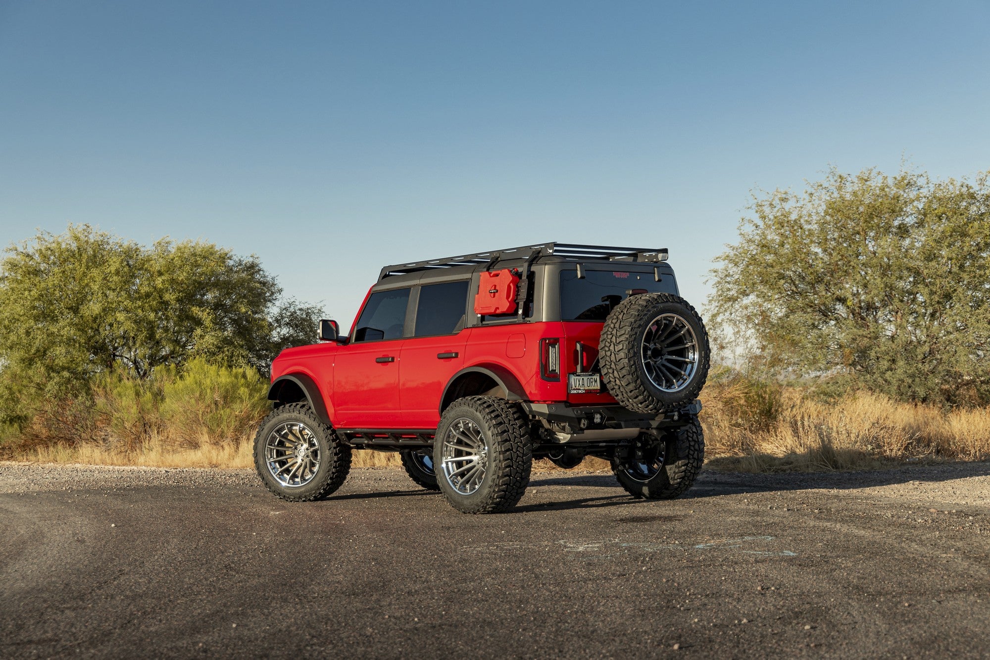2022 Ford Bronco with Fuel Off-Road Burn wheels in Platinum w/ Chrome Lip