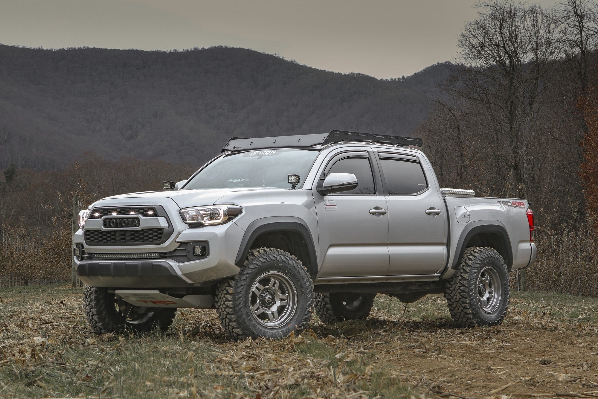 2018 Toyota Tacoma with Fuel Off-Road Oxide wheels in Matte Gunmetal