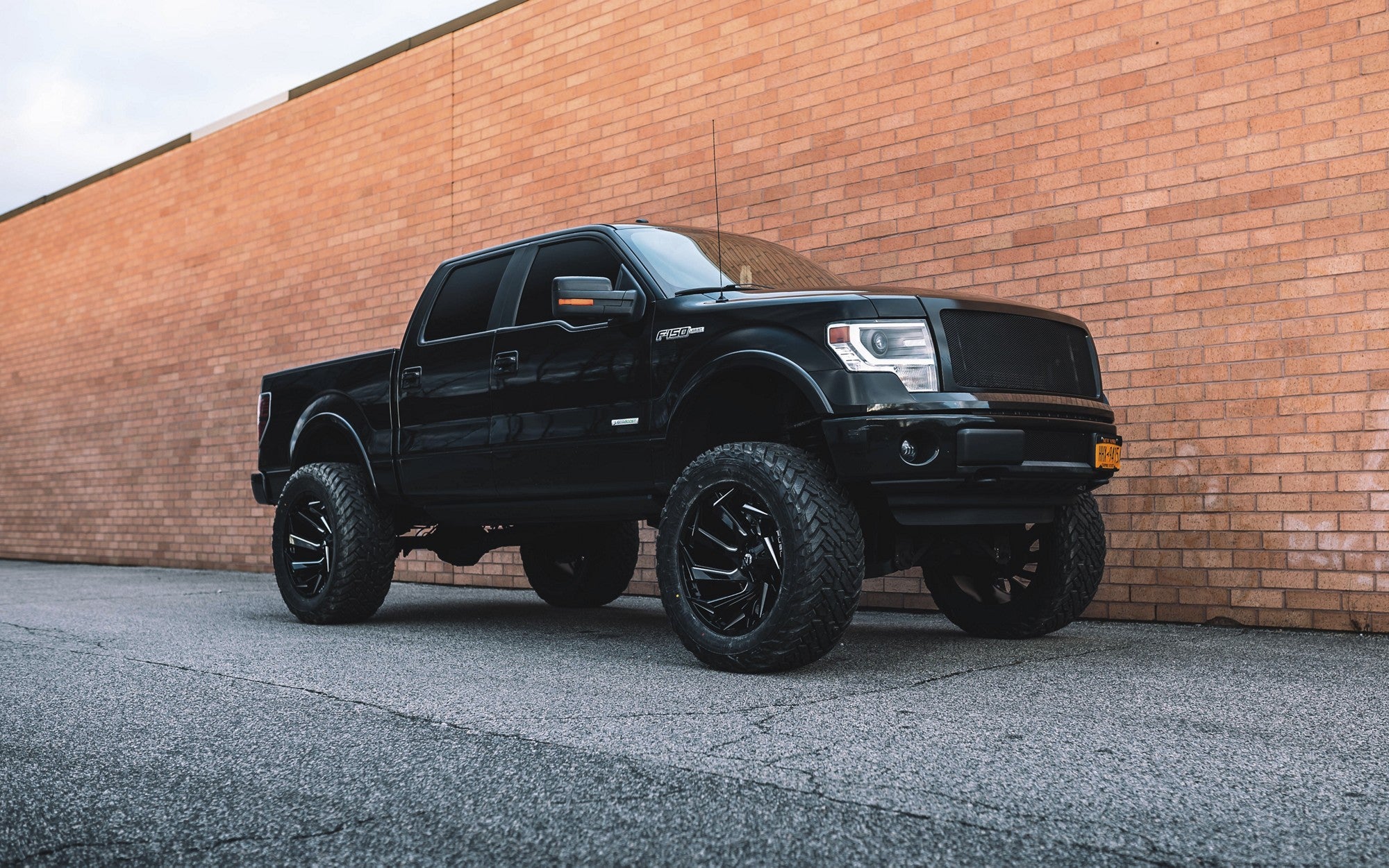 2014 For F150 with Fuel Off-Road Reaction wheels in Gloss Black Milled