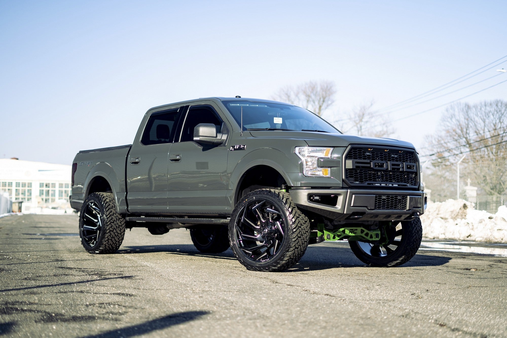 2017 Ford F150 with Fuel Off-Road Reaction wheels in Gloss Black Milled