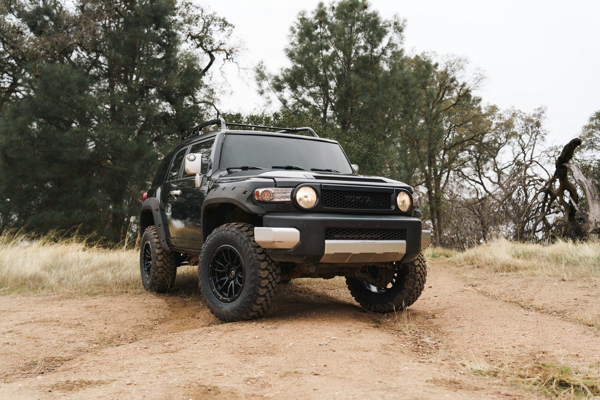 2010 Toyota Fj with Fuel Off-Road Rebel wheels in Matte Black