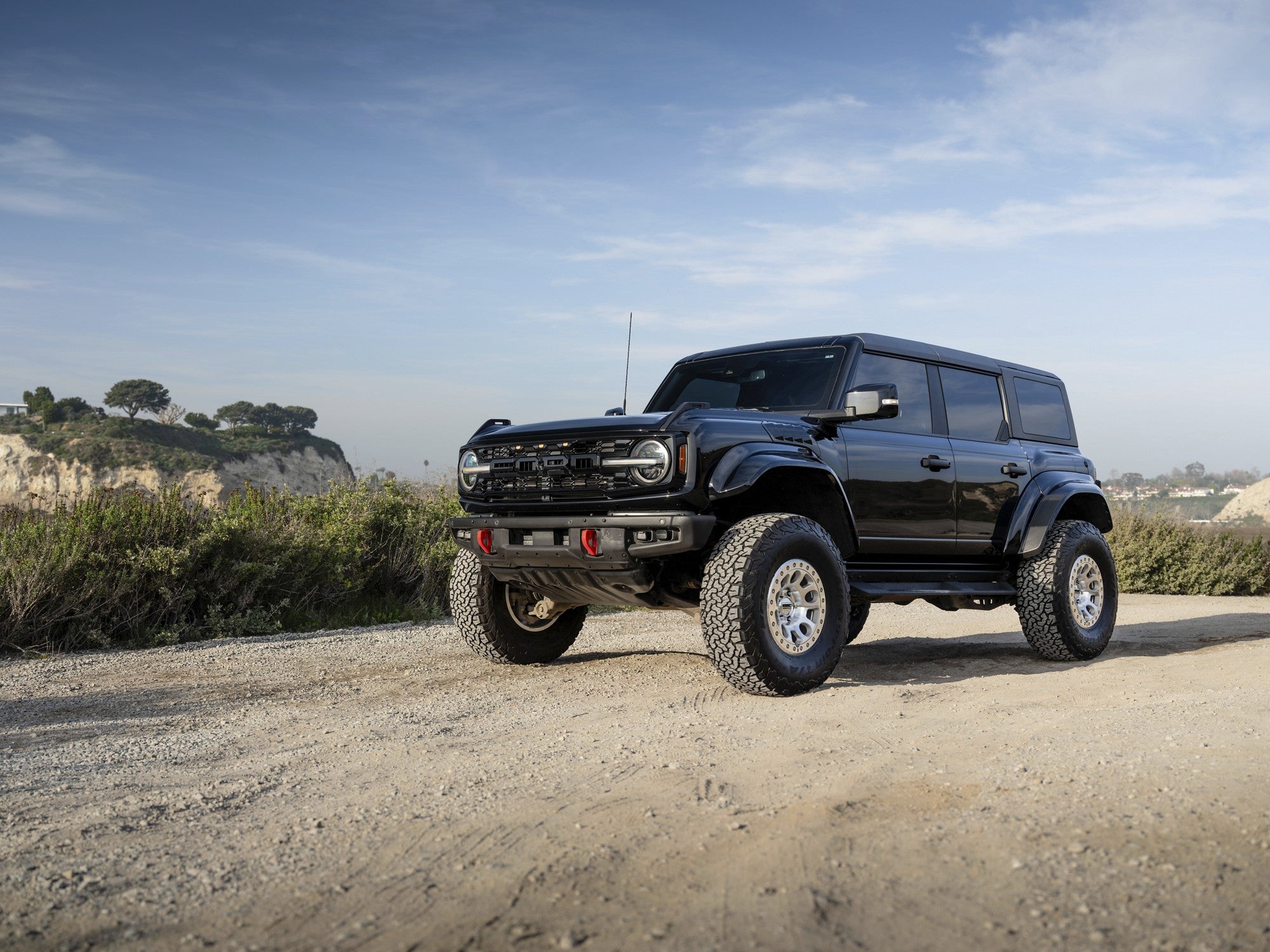 2024 Ford Bronco with KMC E25 Beadlock wheels in Machined