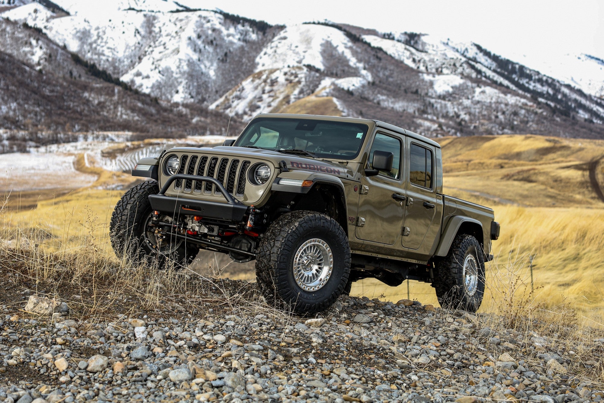 2024 Jeep Gladiator with KMC Aztec wheels in Gloss Silver w/ Machined Face