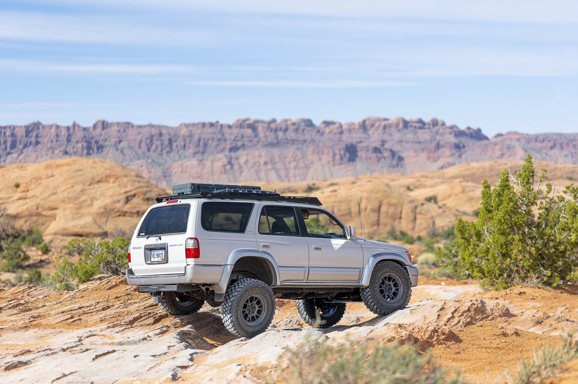 1999 Toyota 4Runner with KMC Range wheels in Metallic Blue