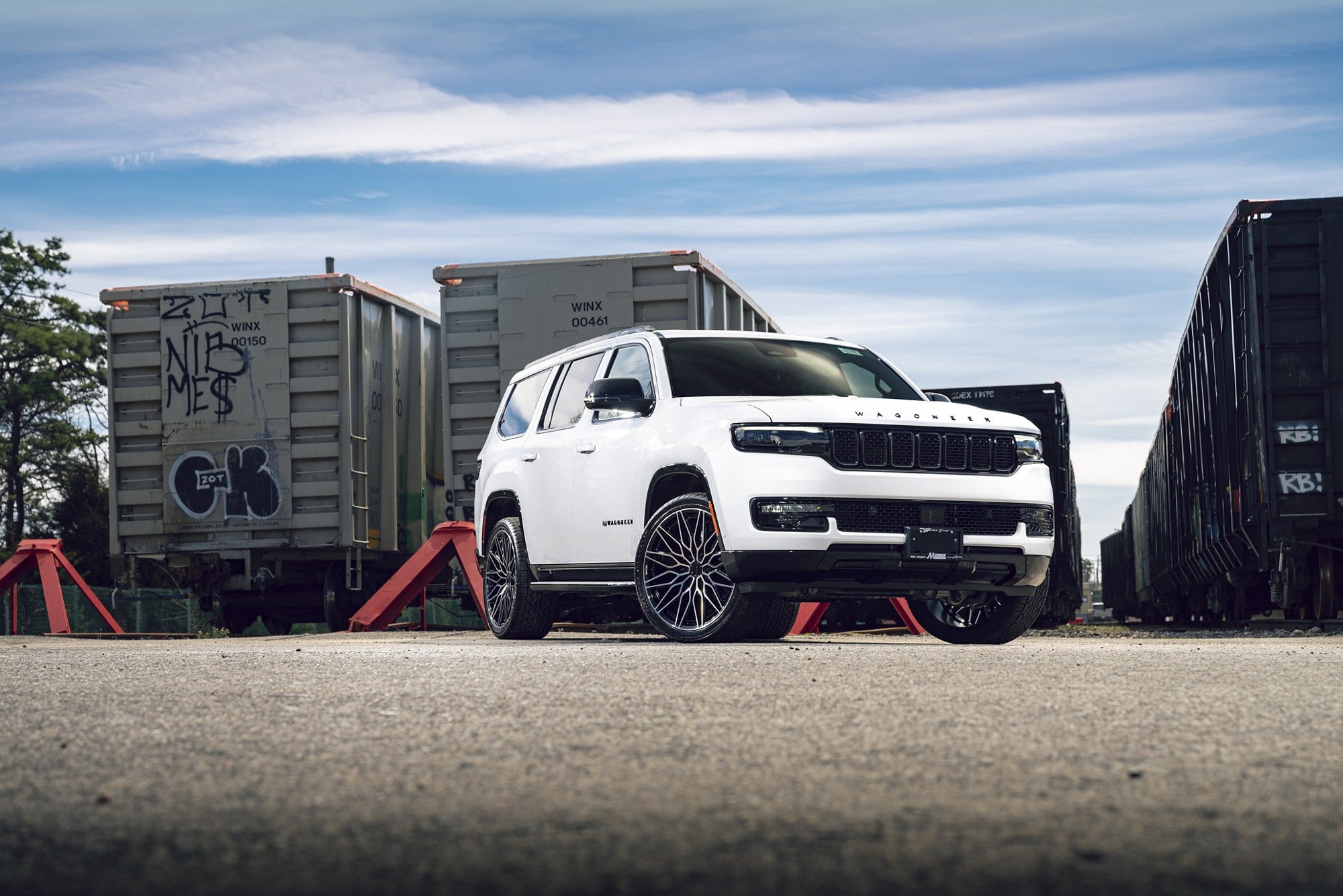 2023 Jeep Wagoneer with Niche Calabria 6 wheels in Gloss Black w/ Machined