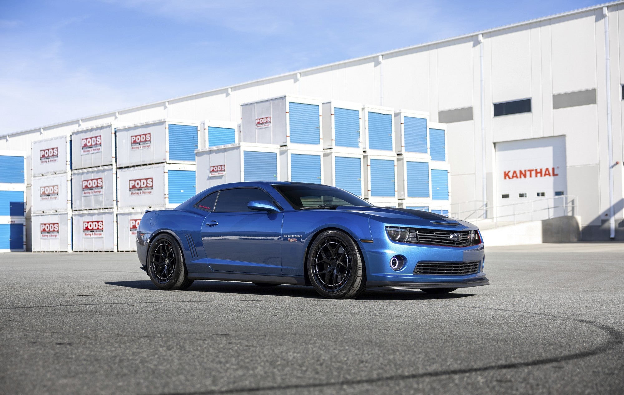 2014 Chevrolet Camaro with Niche Riviera wheels in Gloss Black