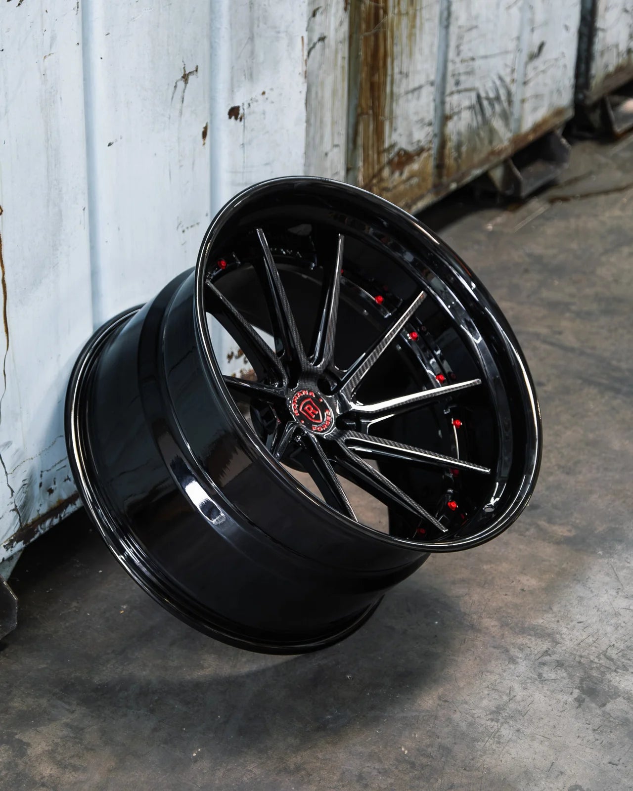Rohana RFG1 forged wheel with a carbon fiber face, angled view