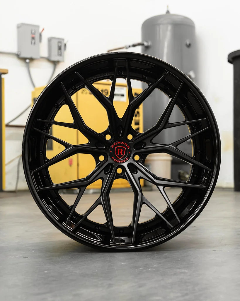 Rohana RFG19 forged wheel in satin black with a gloss black lip and red center cap