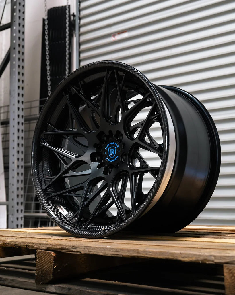 Rohana RFG21 forged wheel in satin black, angled view