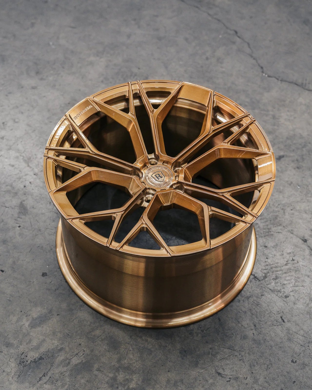 Rohana RFG23 forged wheel in brushed radiant copper
