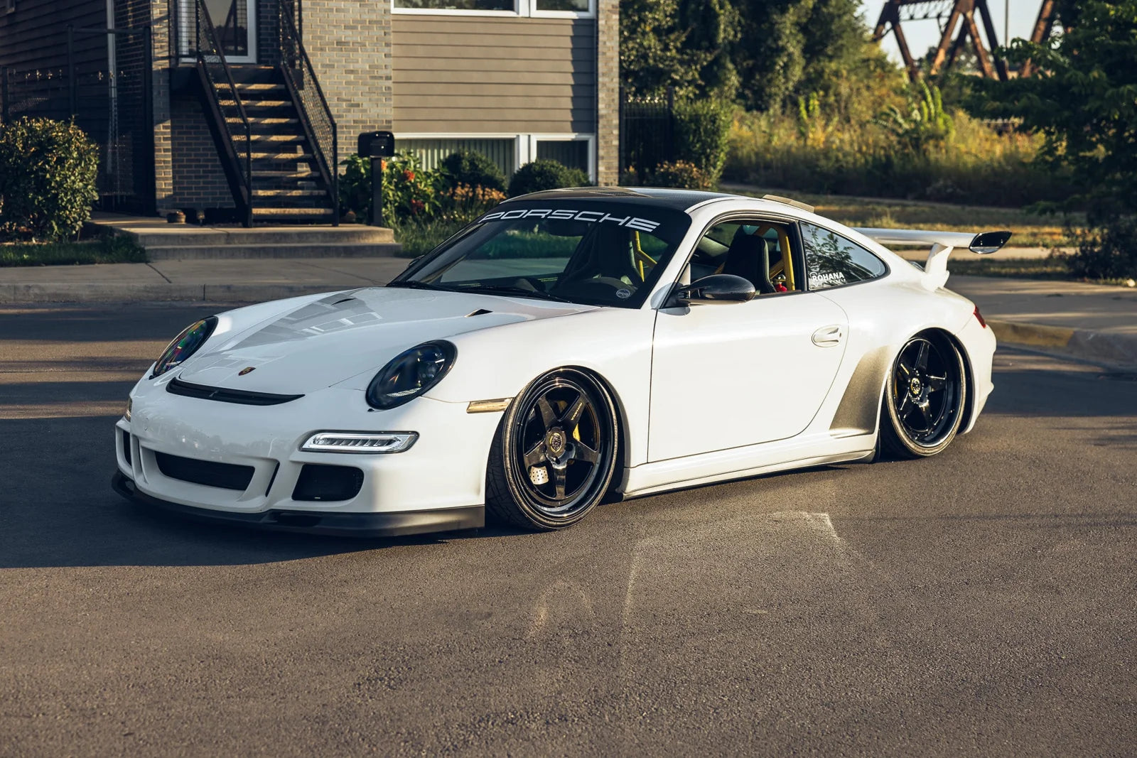 Rohana RFG39 forged wheel in gloss black on a Porsche 911