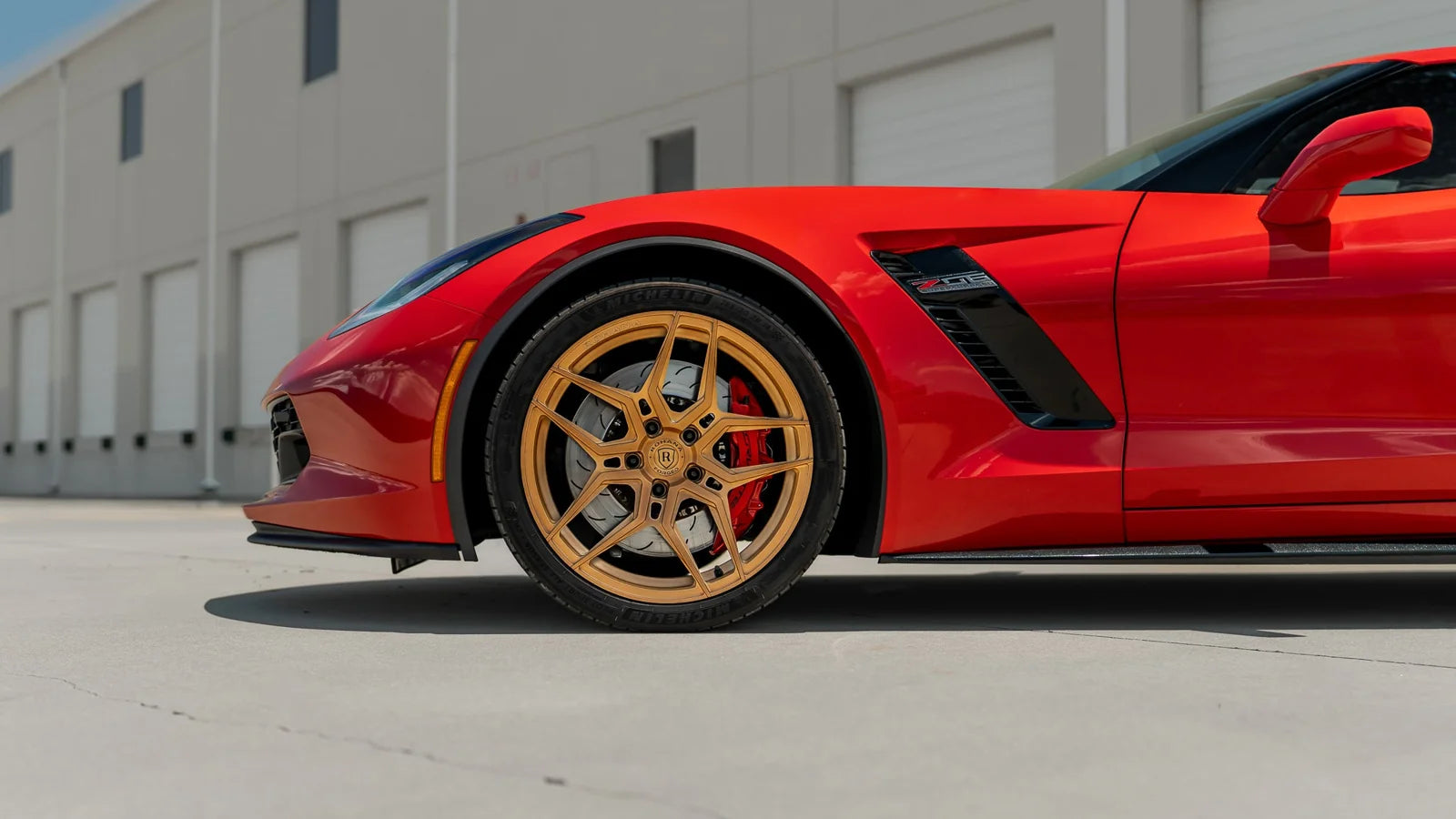 Rohana RFG5 forged wheel in bronze on a red C7 Corvette Z06