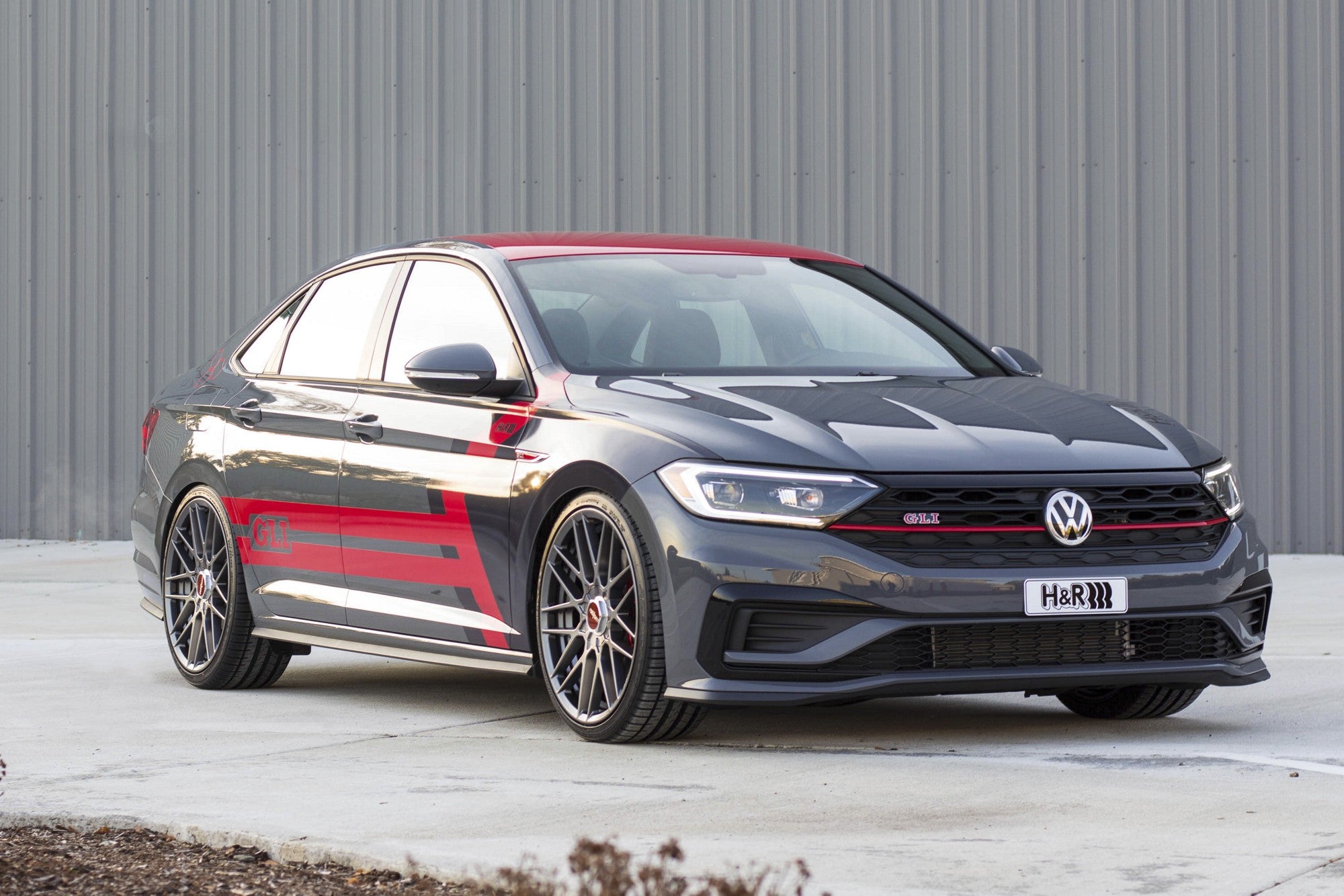 2019 VW Jetta with Rotiform RSE wheels in Matte Anthracite