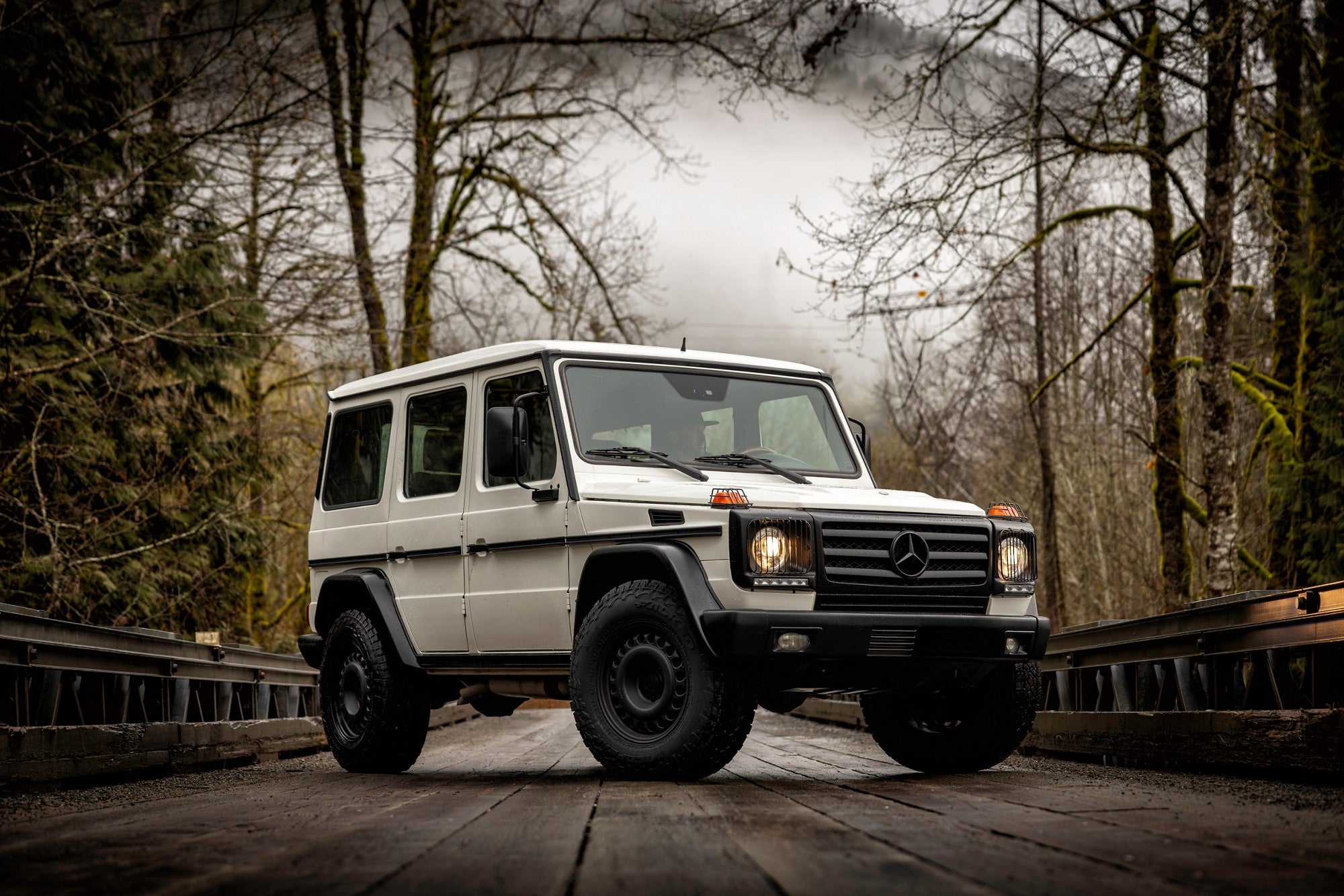 1995 Mercedes G Wagen with Rotiform STL wheels in Gloss Black